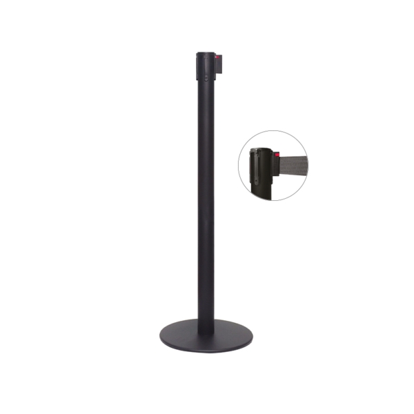 Barrier pole in black metal and with black strap | Amonn
